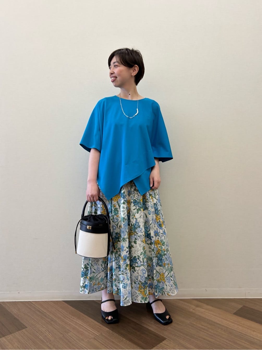 Vinのコーディネートを紹介します。｜Rakuten Fashion(楽天ファッション／旧楽天ブランドアベニュー)3090465