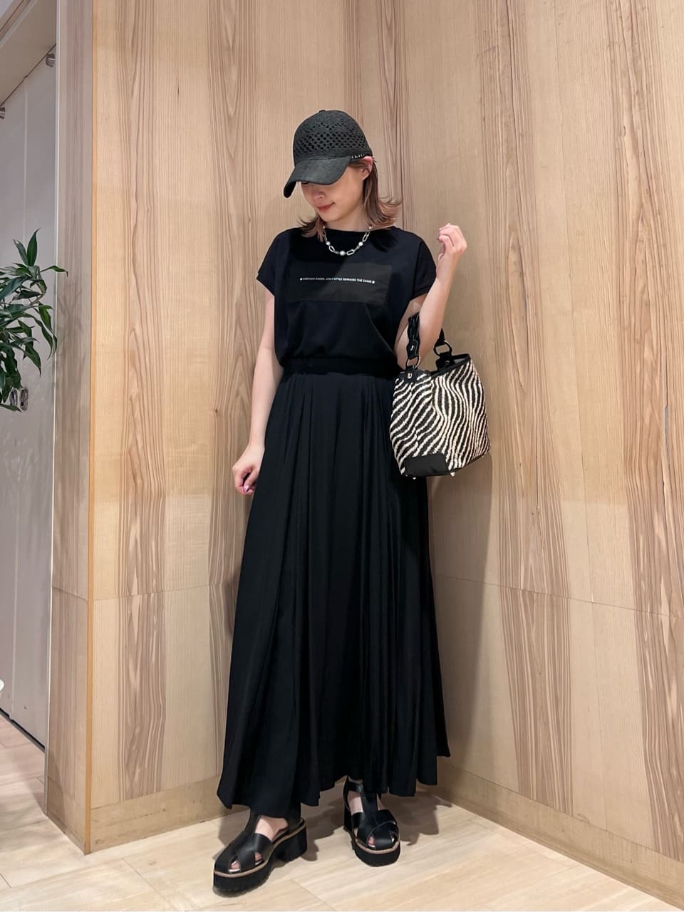 LASUDのコーディネートを紹介します。｜Rakuten Fashion(楽天ファッション／旧楽天ブランドアベニュー)3090548