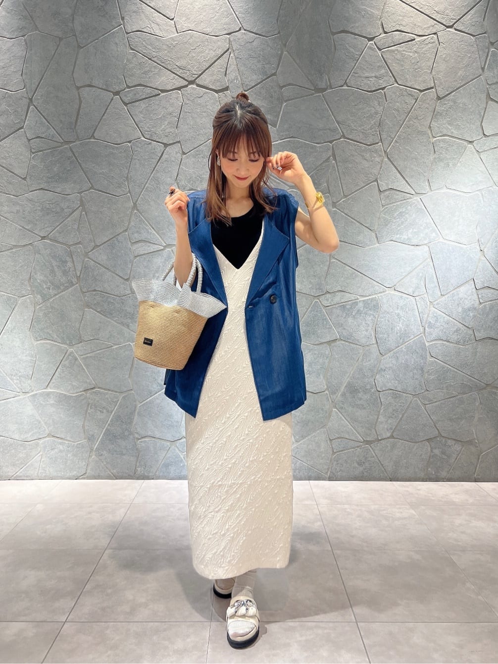 LASUDのコーディネートを紹介します。｜Rakuten Fashion(楽天ファッション／旧楽天ブランドアベニュー)3090583