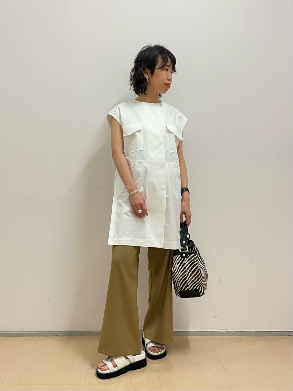 LASUDのコーディネートを紹介します。｜Rakuten Fashion(楽天ファッション／旧楽天ブランドアベニュー)3090653