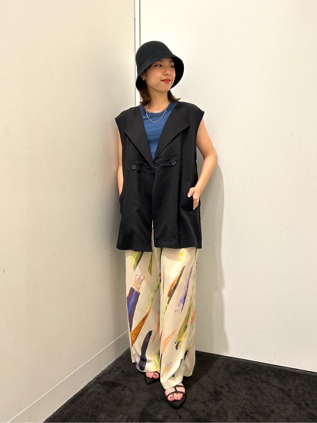 Vinのコーディネートを紹介します。｜Rakuten Fashion(楽天ファッション／旧楽天ブランドアベニュー)3091123