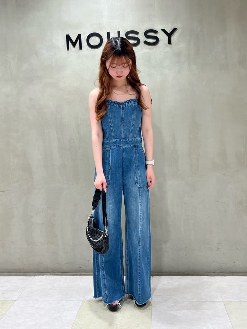 moussyのFIT DENIM ジャンプスーツを使ったコーディネート | Rakuten