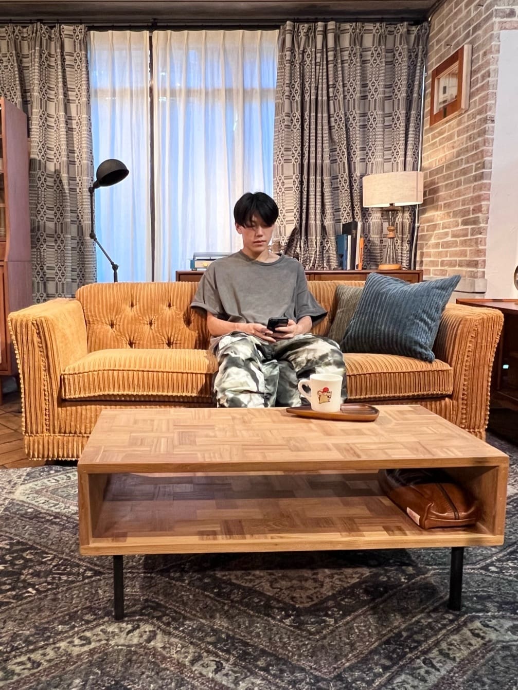 journal standard FurnitureのPO RUG 133*200 ラグを使ったコーディネートを紹介します。｜Rakuten Fashion(楽天ファッション／旧楽天ブランドアベニュー)3097817