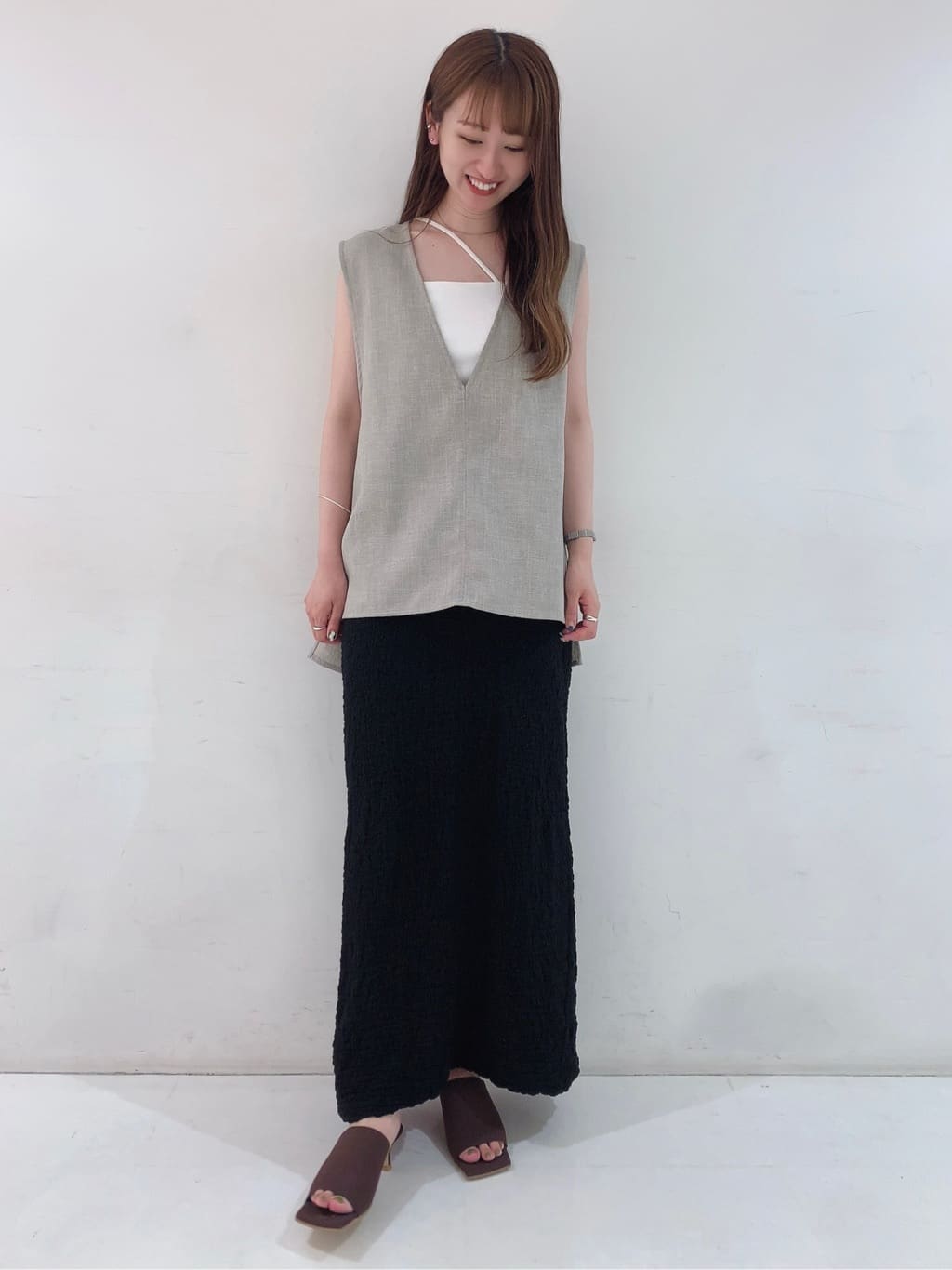 ESPERANZAのスクエアトゥローヒールミュールを使ったコーディネートを紹介します。｜Rakuten Fashion(楽天ファッション／旧楽天ブランドアベニュー)3109475