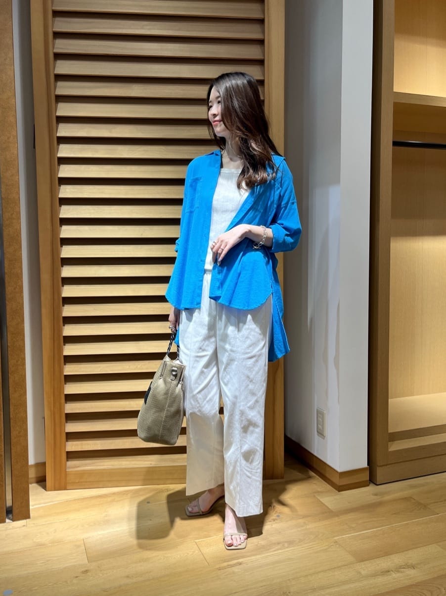 Vinのベーシックコットンシャツを使ったコーディネートを紹介します。｜Rakuten Fashion(楽天ファッション／旧楽天ブランドアベニュー)3120794