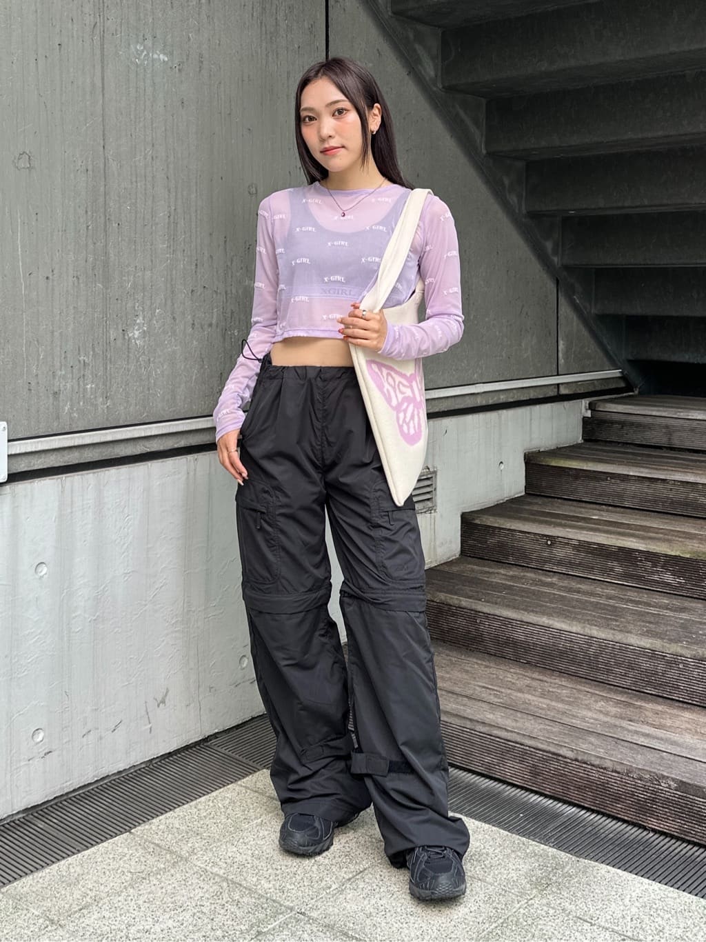 X-girlのGATHERED WAIST CARGO PANTS カーゴパンツ X-girlを使ったコーディネート | Rakuten  Fashion(楽天ファッション／旧楽天ブランドアベニュー)3121754