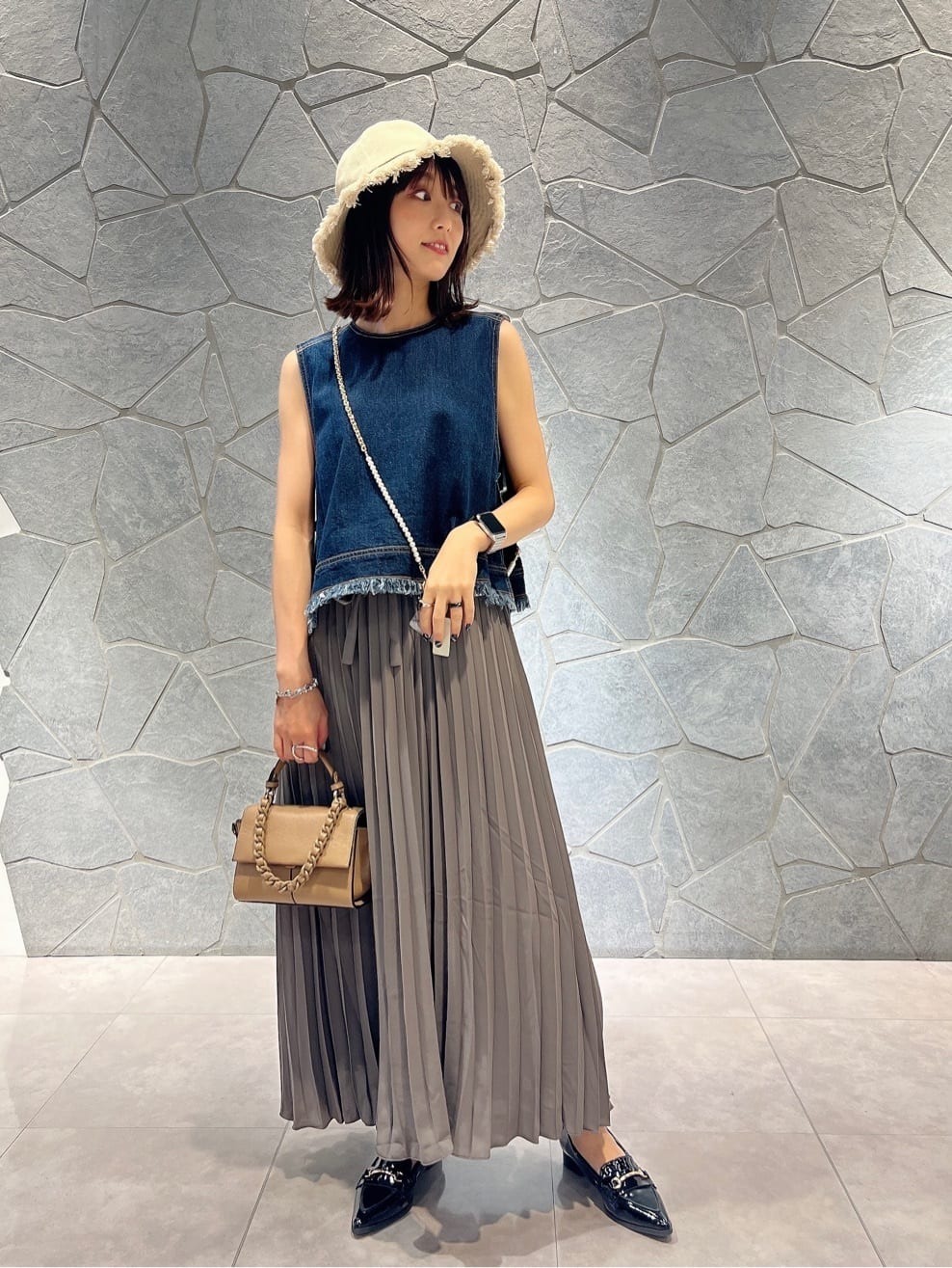 Vinのコーディネートを紹介します。｜Rakuten Fashion(楽天ファッション／旧楽天ブランドアベニュー)3126301