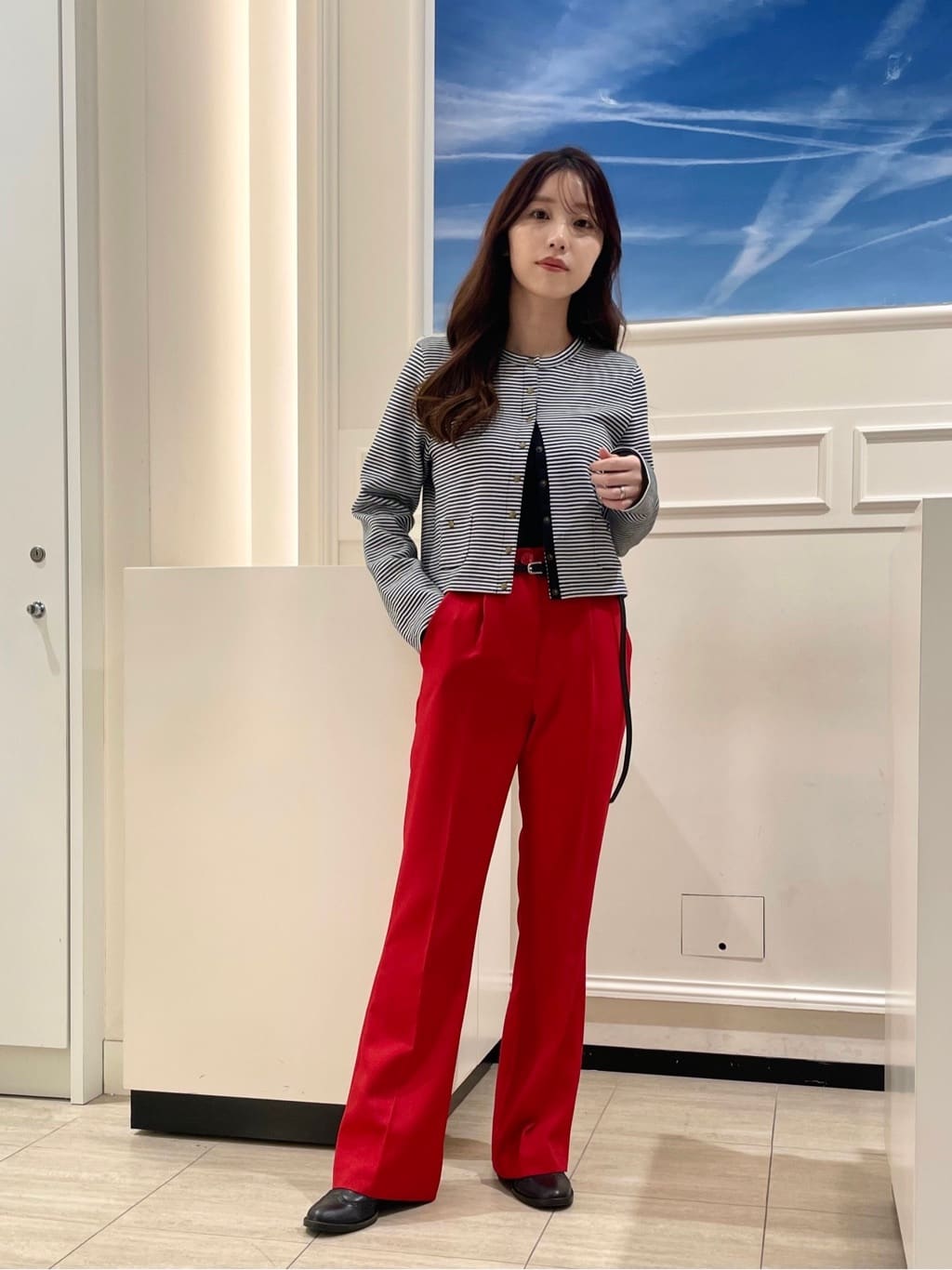 agnes b.のWT57 PANTALON カラーフレアパンツを使ったコーディネート