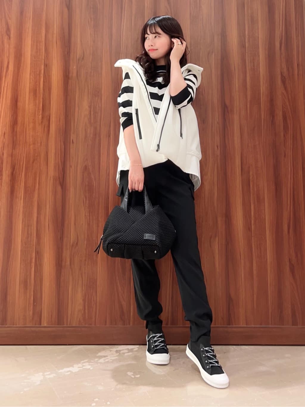 Vinのコーディネートを紹介します。｜Rakuten Fashion(楽天ファッション／旧楽天ブランドアベニュー)3155219