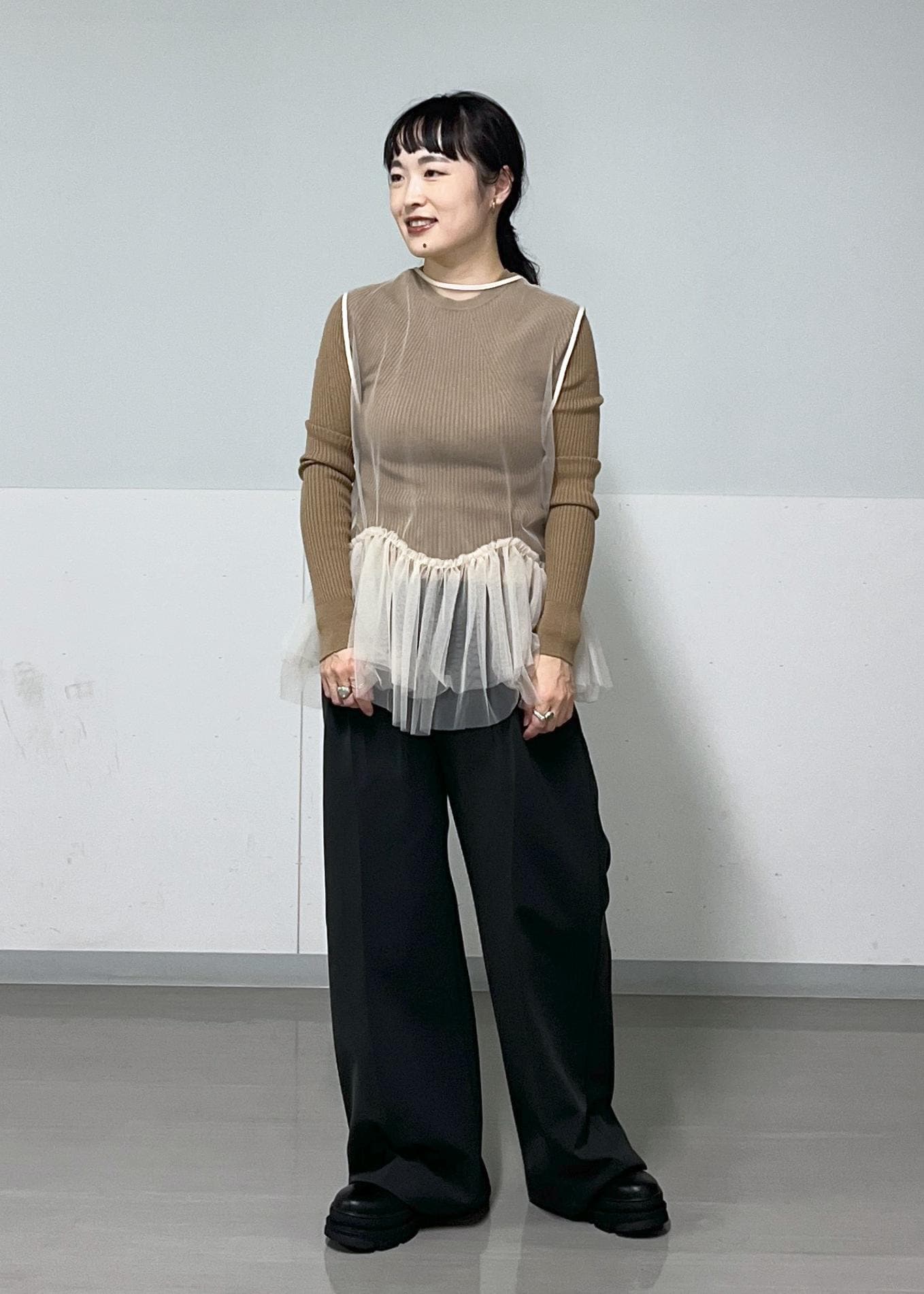 SALON adam et rope'のコットンライクスタイルアップワイドパンツ2【洗える】[XS~Mサイズ展開]を使ったコーディネートを紹介します。｜Rakuten Fashion(楽天ファッション／旧楽天ブランドアベニュー)3261360