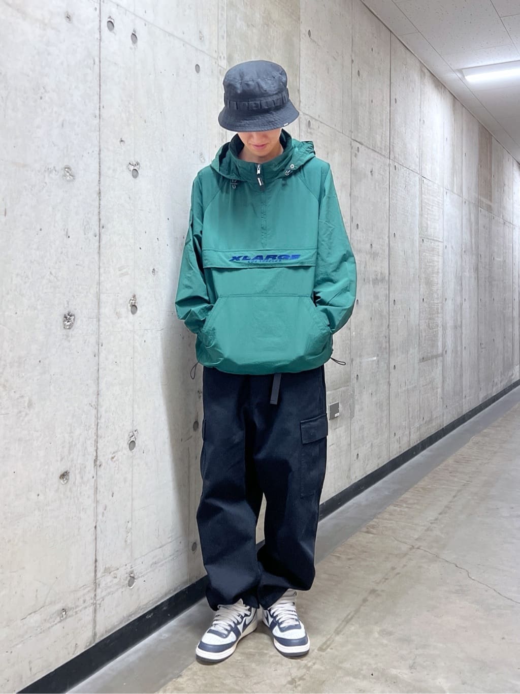 XLARGEのEMBROIDERED NYLON ANORAK JACKET アノラック XLARGEを使った