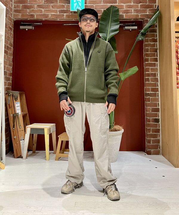 BEAMS MENのFRED PERRY * BEAMS / 別注 ドライバーズニットを使った