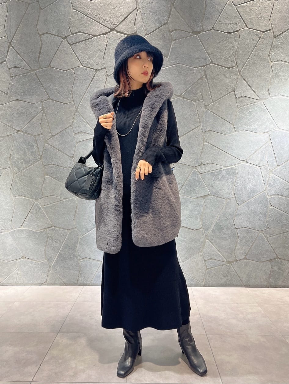 LASUDのTHAIGREEN エコファーベストを使ったコーディネートを紹介します。｜Rakuten Fashion(楽天ファッション／旧楽天ブランドアベニュー)3184010