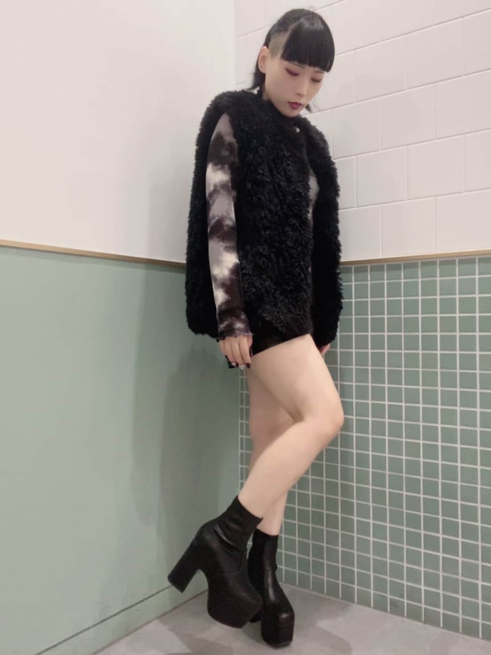 ESPERANZAのスクウェアヒールストレッチブーツを使ったコーディネートを紹介します。｜Rakuten Fashion(楽天ファッション／旧楽天ブランドアベニュー)3184428
