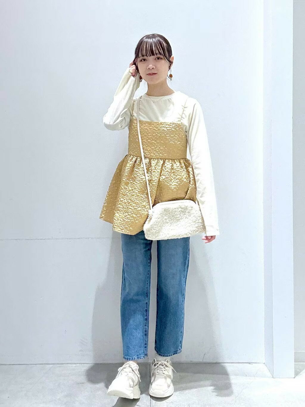 LAKOLEの(W)メッシュボリュームスニーカーを使ったコーディネートを紹介します。｜Rakuten Fashion(楽天ファッション／旧楽天ブランドアベニュー)3193856