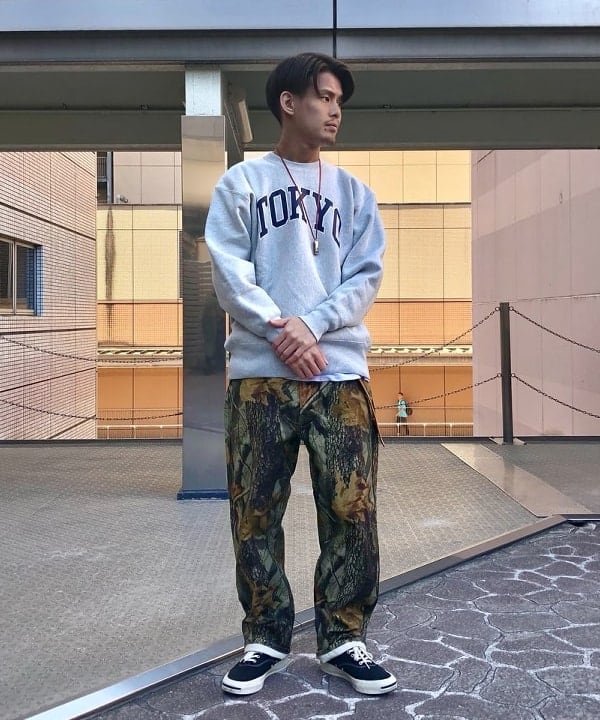 BEAMS MENのChampion * BEAMS / 別注 シティ クルーネック スウェット