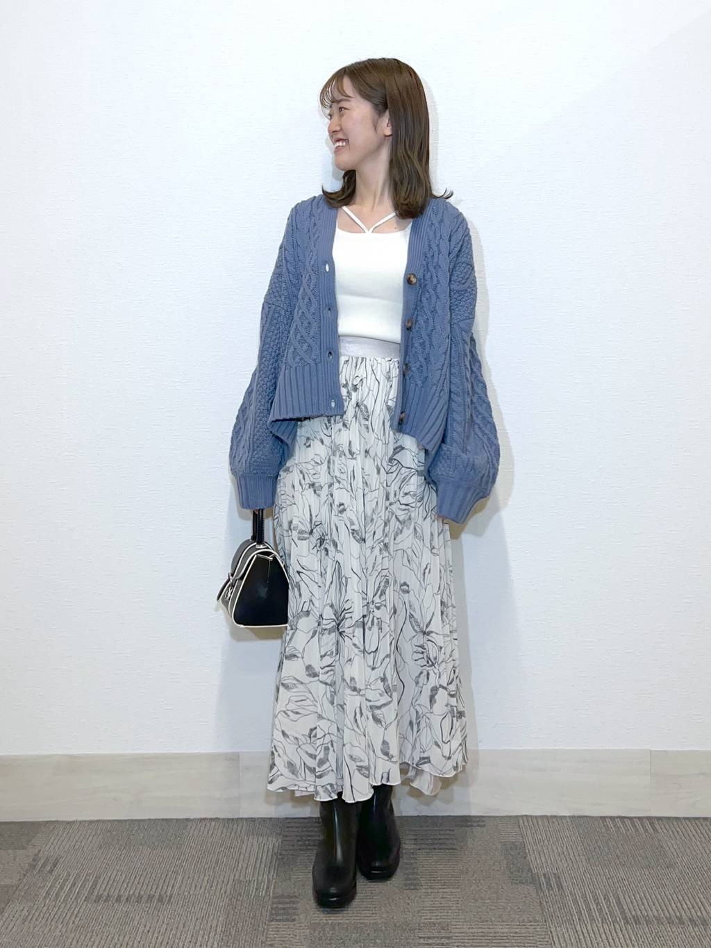 mysty womanのストリング2WAYリブニットタンクを使ったコーディネートを紹介します。｜Rakuten Fashion(楽天ファッション／旧楽天ブランドアベニュー)3219234