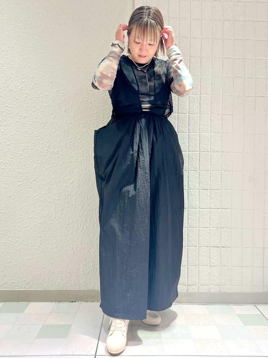 ESPERANZAのアーモンドトゥレースアップ厚底ショートブーツを使ったコーディネートを紹介します。｜Rakuten Fashion(楽天ファッション／旧楽天ブランドアベニュー)3221077