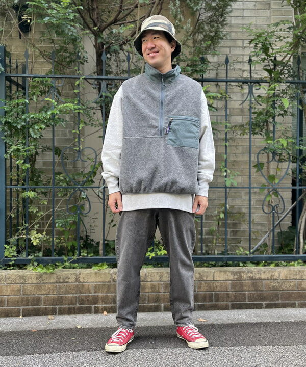 BEAMS MENのChampion * BEAMS / 別注 シティ クルーネック スウェット