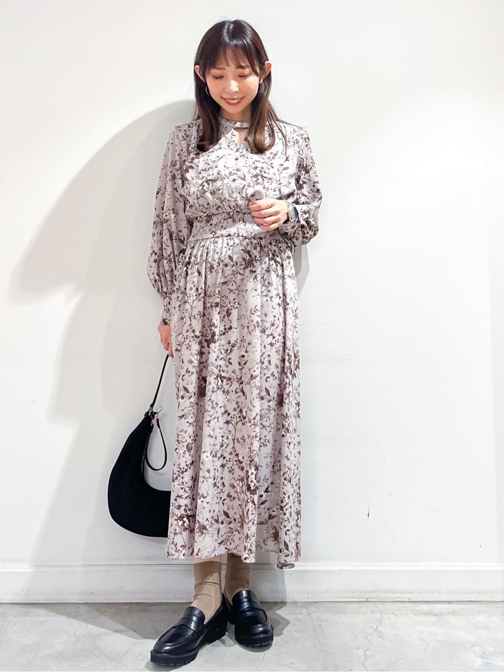 DRESSTERIORの【CLASSY.11月号掲載】ローファーを使ったコーディネート