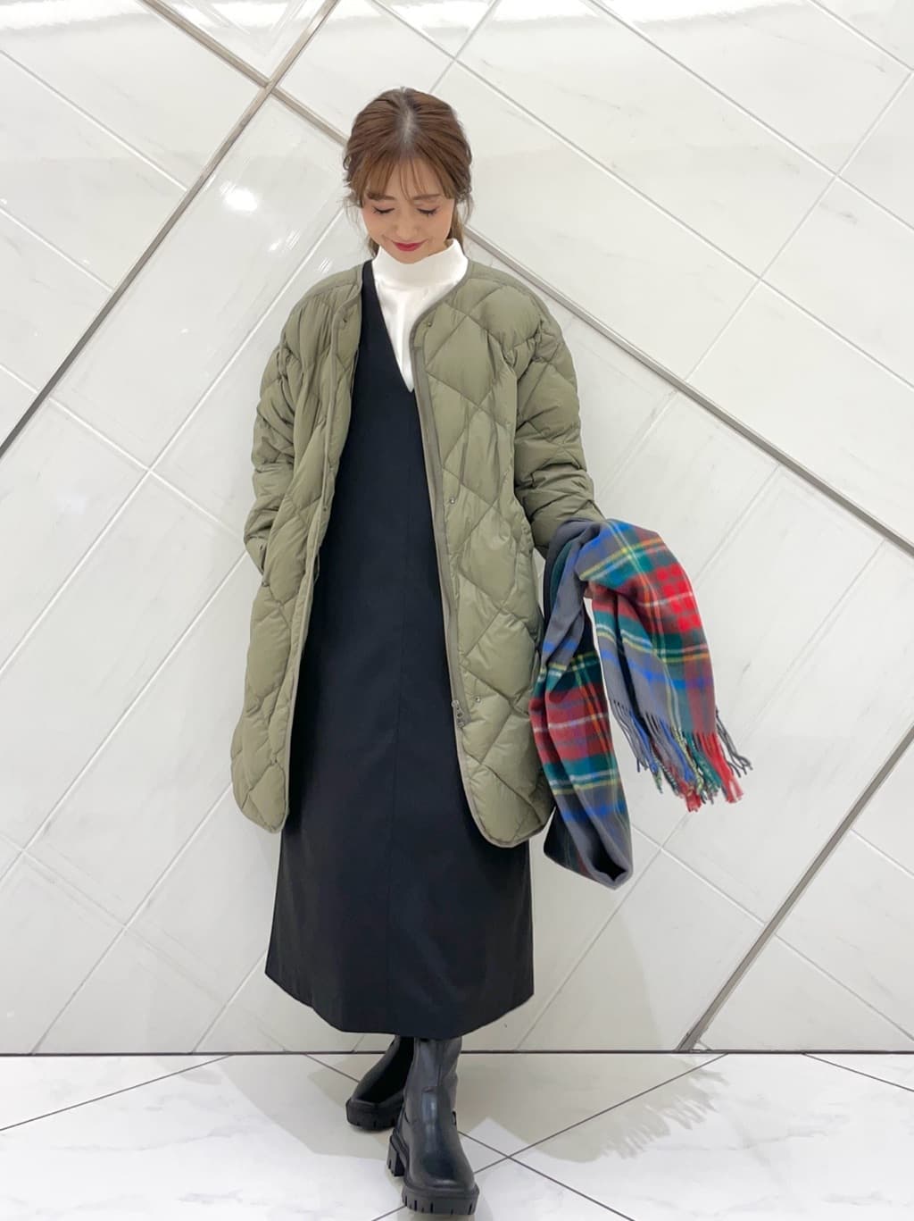 URBAN RESEARCH DOORSの『佐藤栞里さん着用』TWEED MILL ストールを