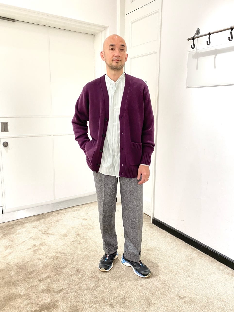 UNITED ARROWSの<SLOANE> 5G CARDIGAN/5ゲージ カーディガンを使った