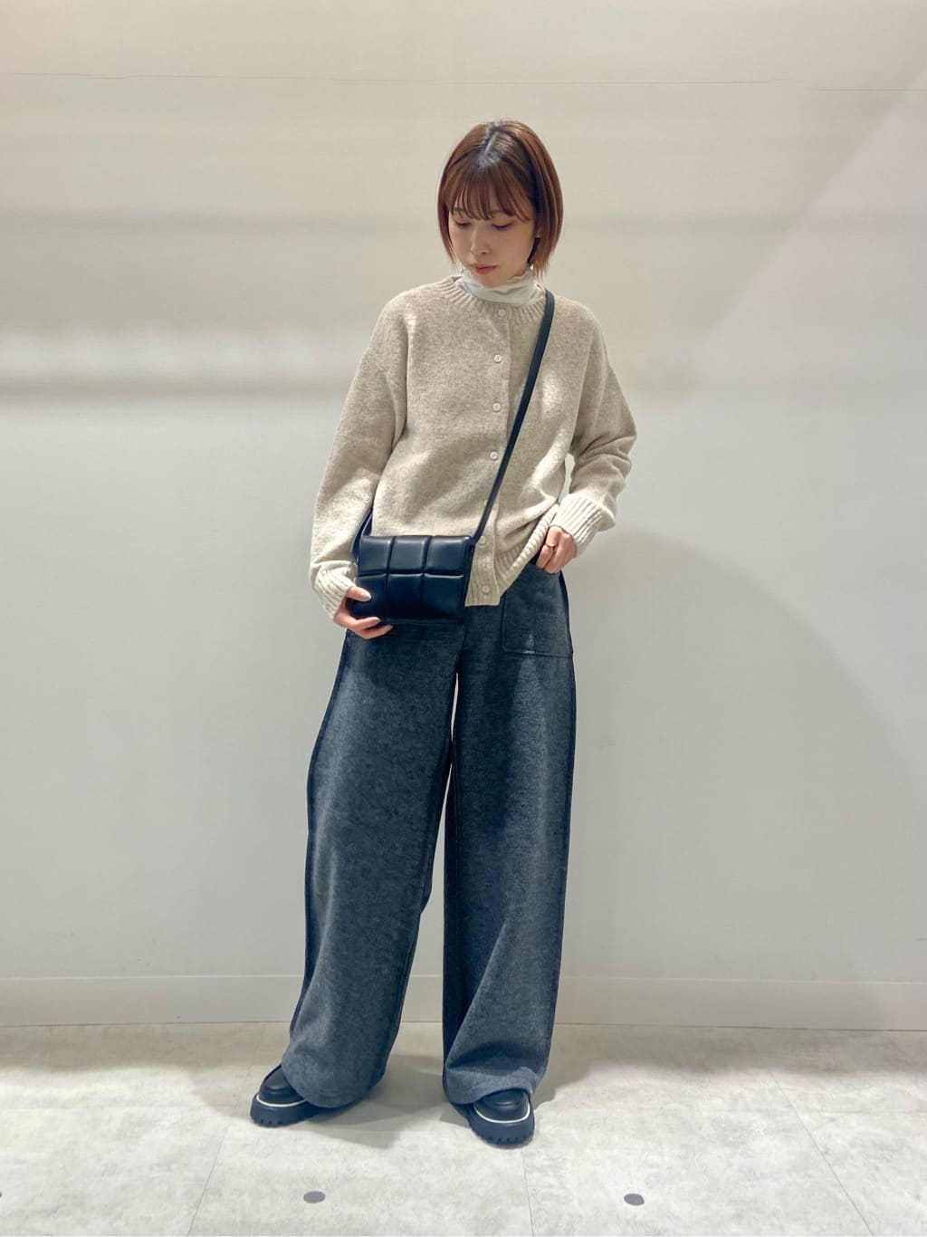 LASUDのコーディネートを紹介します。｜Rakuten Fashion(楽天ファッション／旧楽天ブランドアベニュー)3250023