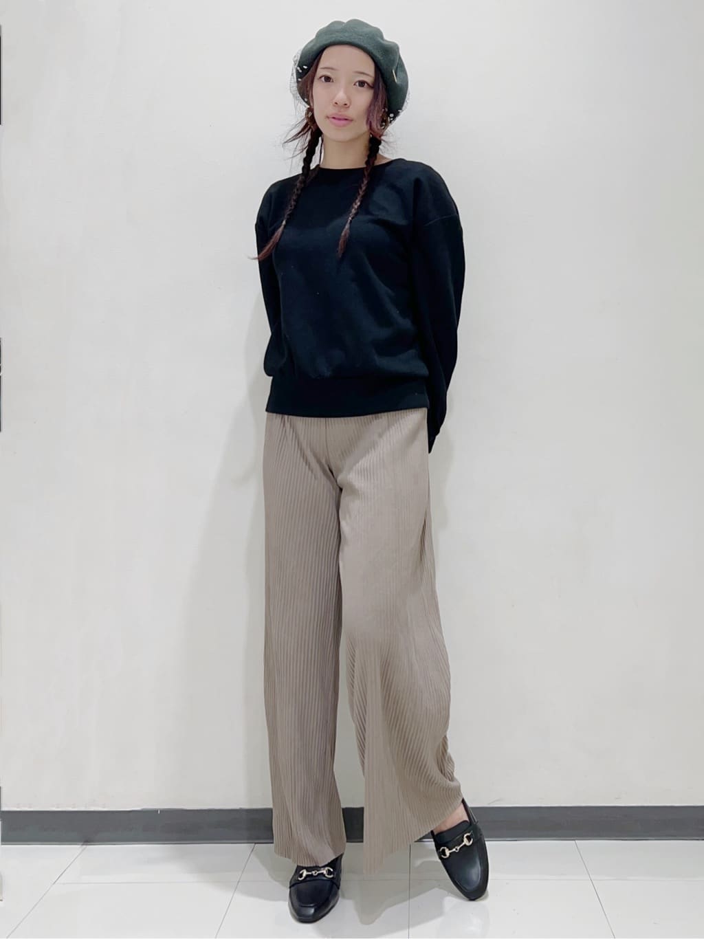 ESPERANZAのスクエアトゥローファー レイン対応を使ったコーディネートを紹介します。｜Rakuten Fashion(楽天ファッション／旧楽天ブランドアベニュー)3264181