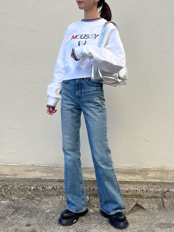 moussyのMOUSSY OUTLINE プルオーバーを使ったコーディネート