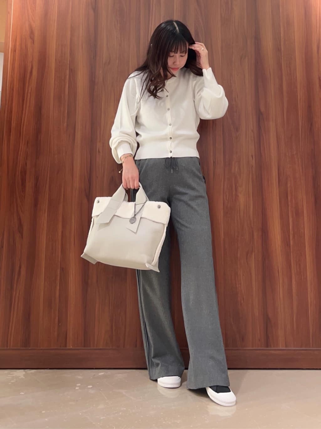 Vinのコーディネートを紹介します。｜Rakuten Fashion(楽天ファッション／旧楽天ブランドアベニュー)3268299