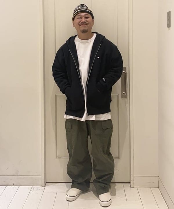 BEAMS MENのChampion * BEAMS / 別注 フルジップ パーカーを使った