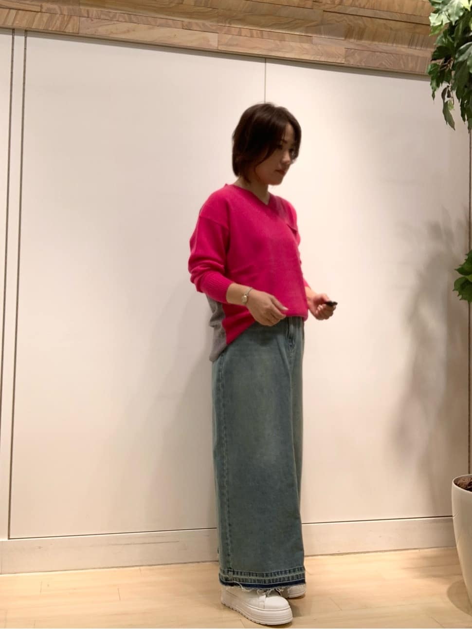 Vinのコードデザインボリュームソールスニーカーを使ったコーディネートを紹介します。｜Rakuten Fashion(楽天ファッション／旧楽天ブランドアベニュー)3277805