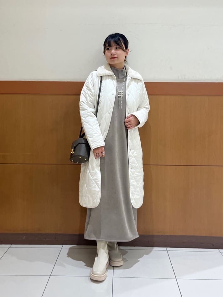 Vinのコーディネートを紹介します。｜Rakuten Fashion(楽天ファッション／旧楽天ブランドアベニュー)3284726