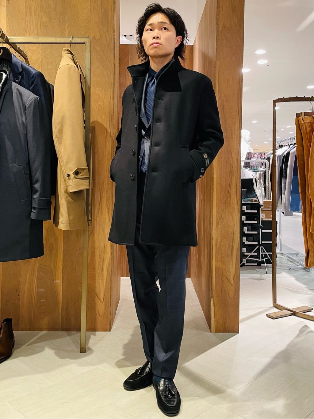 MEN'S BIGIの【Bellandi/べランディ】スタンドカラーコートを使ったコーディネートを紹介します。｜Rakuten Fashion(楽天ファッション／旧楽天ブランドアベニュー)3295327