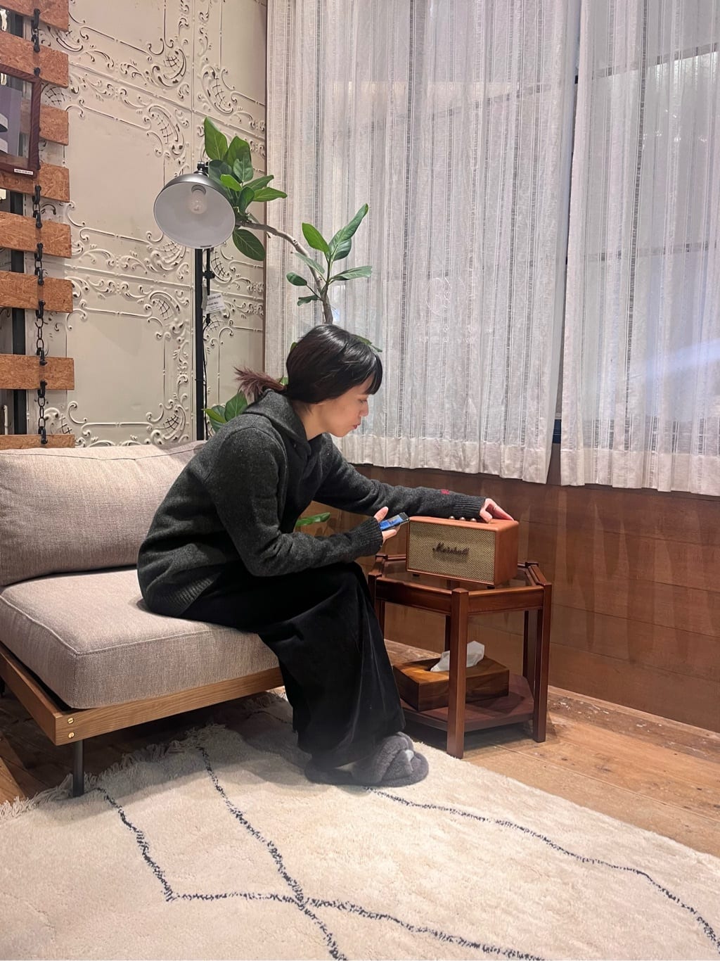 journal standard Furnitureの★【Marshall/マーシャル】Acton 3 Bluetooth Brown スピーカーを使ったコーディネートを紹介します。｜Rakuten Fashion(楽天ファッション／旧楽天ブランドアベニュー)3304576