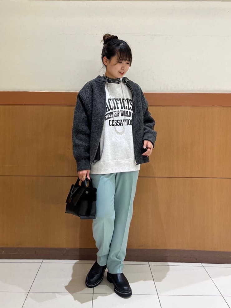 Vinのコーディネートを紹介します。｜Rakuten Fashion(楽天ファッション／旧楽天ブランドアベニュー)3305186