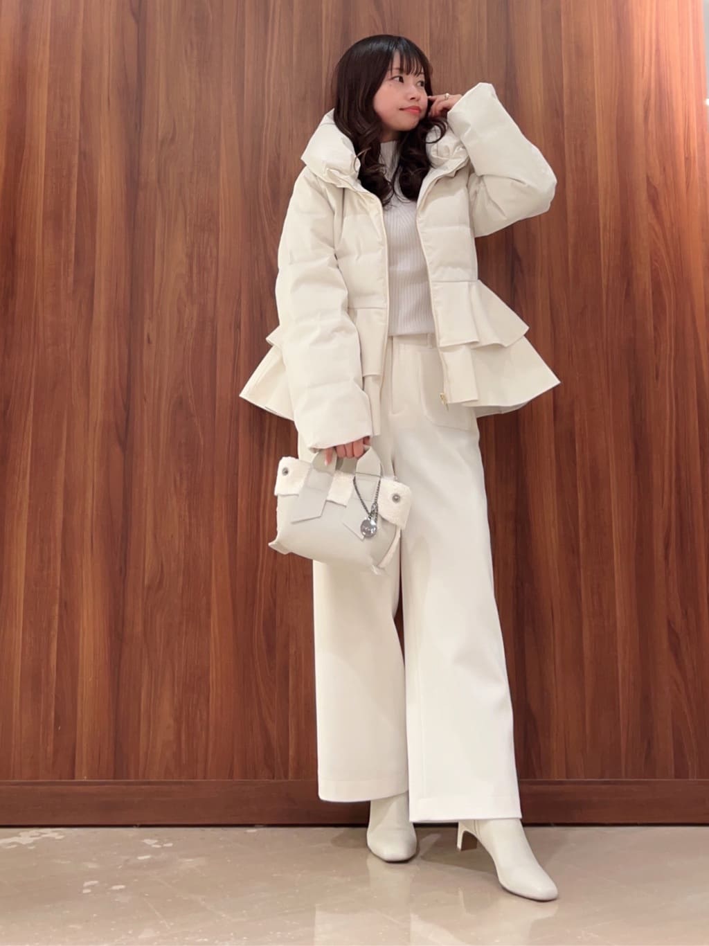 Vinのコーディネートを紹介します。｜Rakuten Fashion(楽天ファッション／旧楽天ブランドアベニュー)3311484