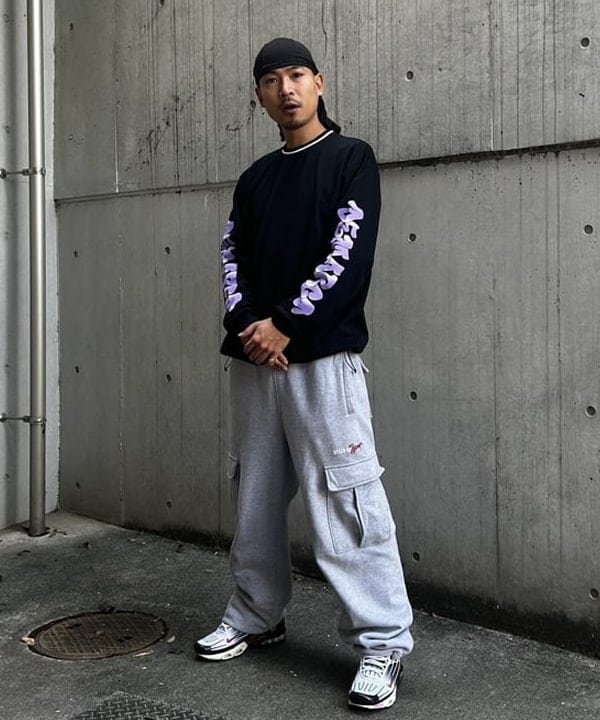 BEAMS MENのDEMARCOLAB / ERBVENT Long Sleeve T-shirtを使った