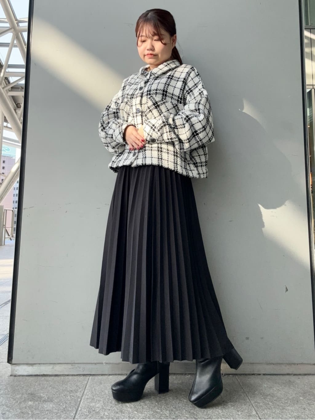 ESPERANZAのゆる傾斜ヒール厚底ショートブーツを使ったコーディネートを紹介します。｜Rakuten Fashion(楽天ファッション／旧楽天ブランドアベニュー)3331317
