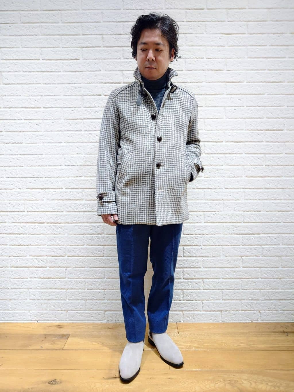MEN'S BIGIのウールコットンアクリル千鳥格子スタンドカラーコートを使ったコーディネートを紹介します。｜Rakuten Fashion(楽天ファッション／旧楽天ブランドアベニュー)3340423