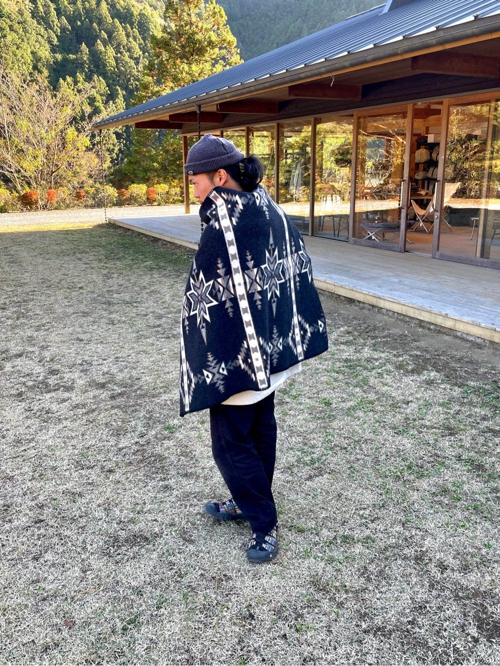 Snow PeakのSP*PENDLETON Muchacho Blanketを使ったコーディネートを紹介します。｜Rakuten Fashion(楽天ファッション／旧楽天ブランドアベニュー)3349913