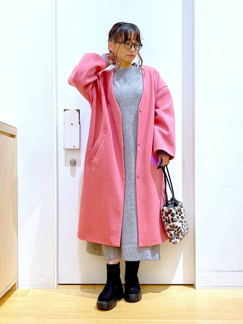 LAKOLEのクラウンパントサングラスを使ったコーディネートを紹介します。｜Rakuten Fashion(楽天ファッション／旧楽天ブランドアベニュー)3351334