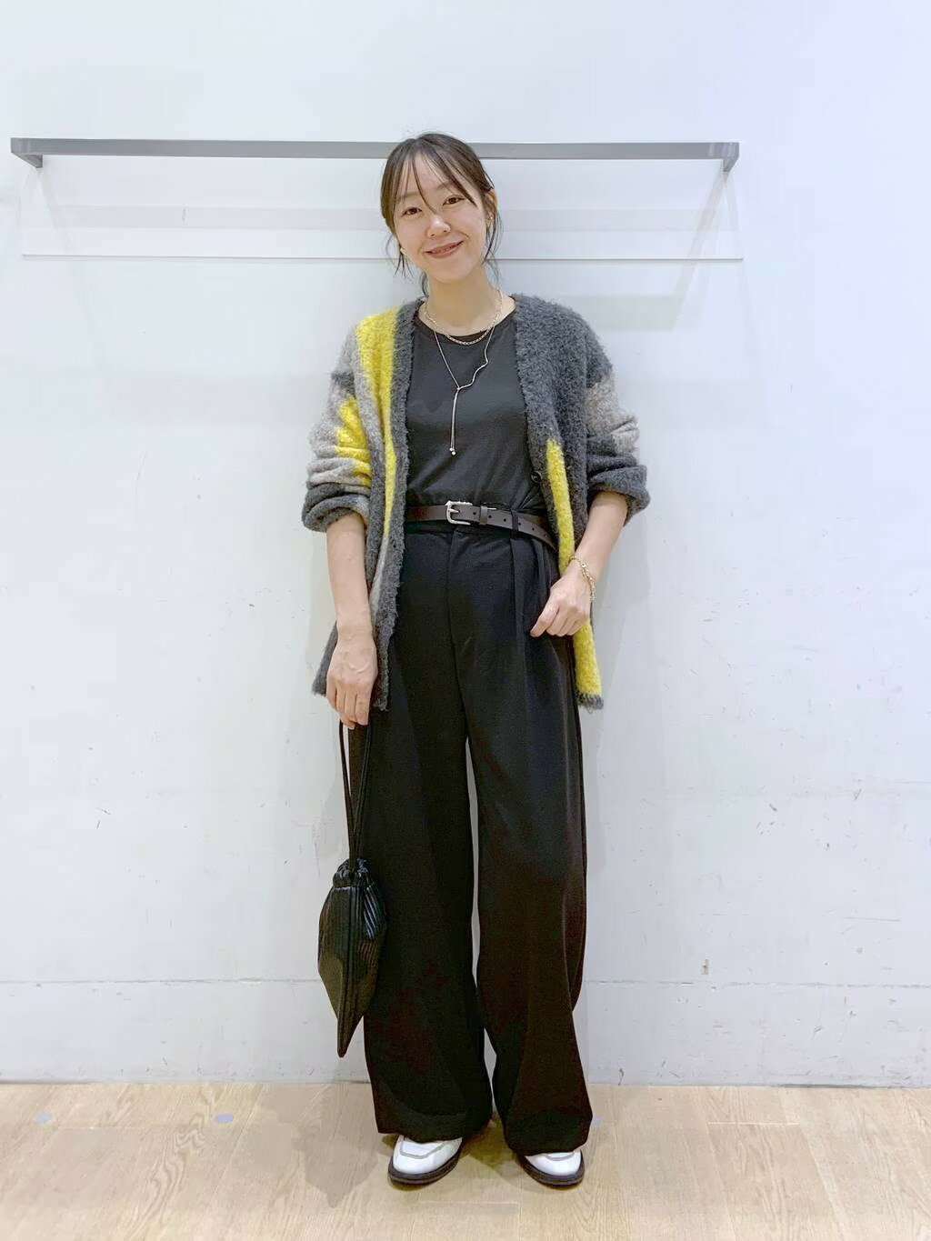 LAKOLEのベーシックレザーベルトを使ったコーディネートを紹介します。｜Rakuten Fashion(楽天ファッション／旧楽天ブランドアベニュー)3351345