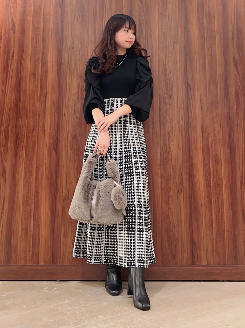 Vinのコーディネートを紹介します。｜Rakuten Fashion(楽天ファッション／旧楽天ブランドアベニュー)3390958