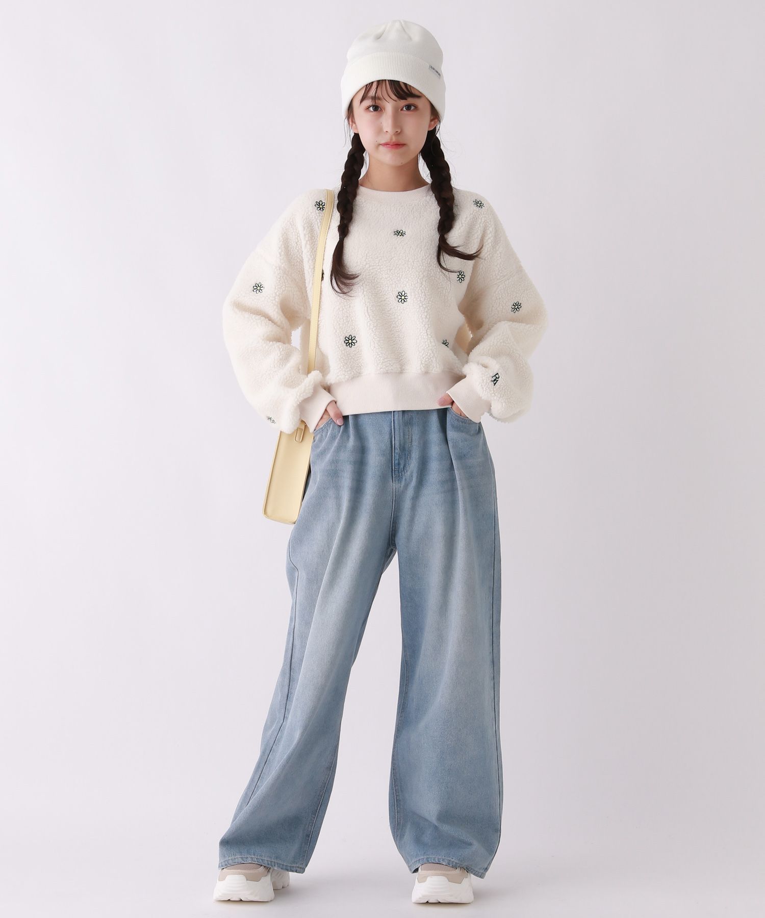 repipi armarioのワイドホックデニムパンツを使ったコーディネートを紹介します。｜Rakuten Fashion(楽天ファッション／旧楽天ブランドアベニュー)3399870