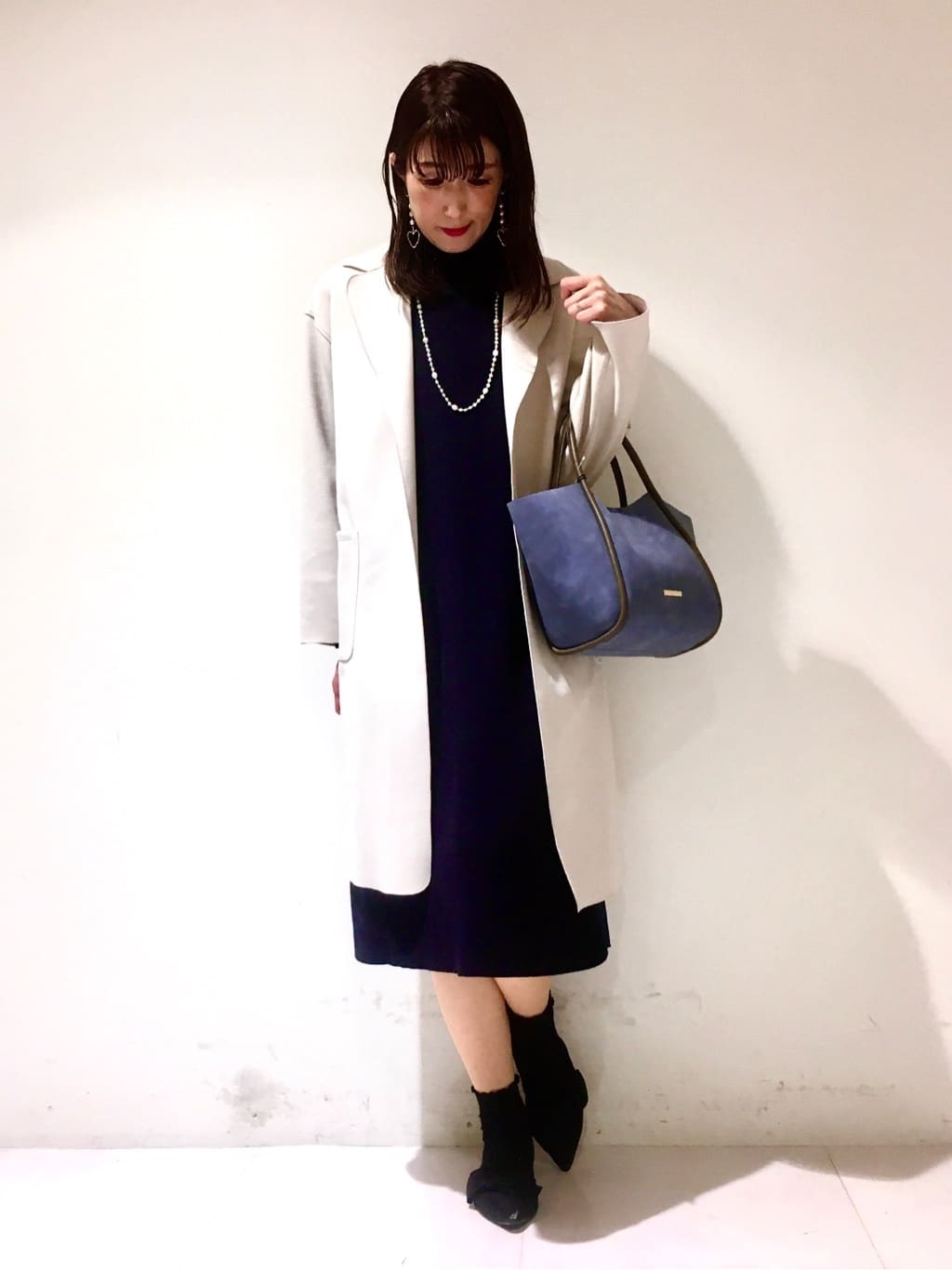 LAURA ASHLEYの【カンタベリー柄ポーチ付き】トートバッグを使ったコーディネートを紹介します。｜Rakuten Fashion(楽天ファッション／旧楽天ブランドアベニュー)3404801
