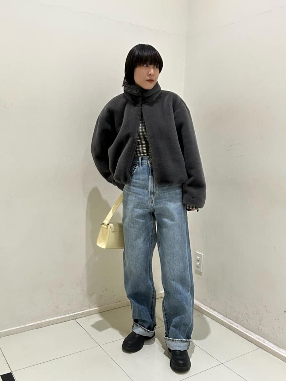 moussyのHW COATED LOOSE STRAIGHTを使ったコーディネート | Rakuten