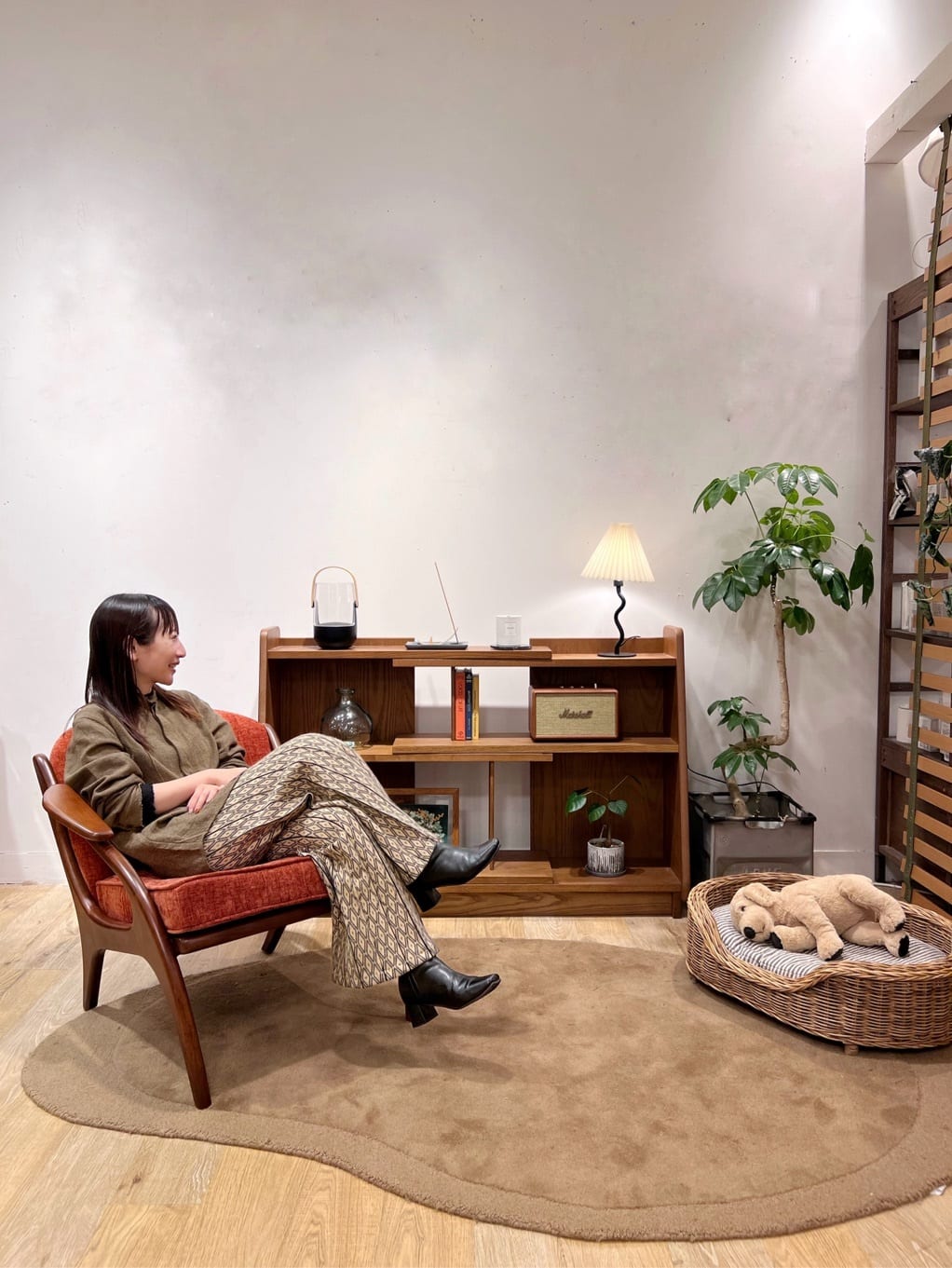 journal standard Furnitureの★【Marshall/マーシャル】Acton 3 Bluetooth Brown スピーカーを使ったコーディネートを紹介します。｜Rakuten Fashion(楽天ファッション／旧楽天ブランドアベニュー)3416634
