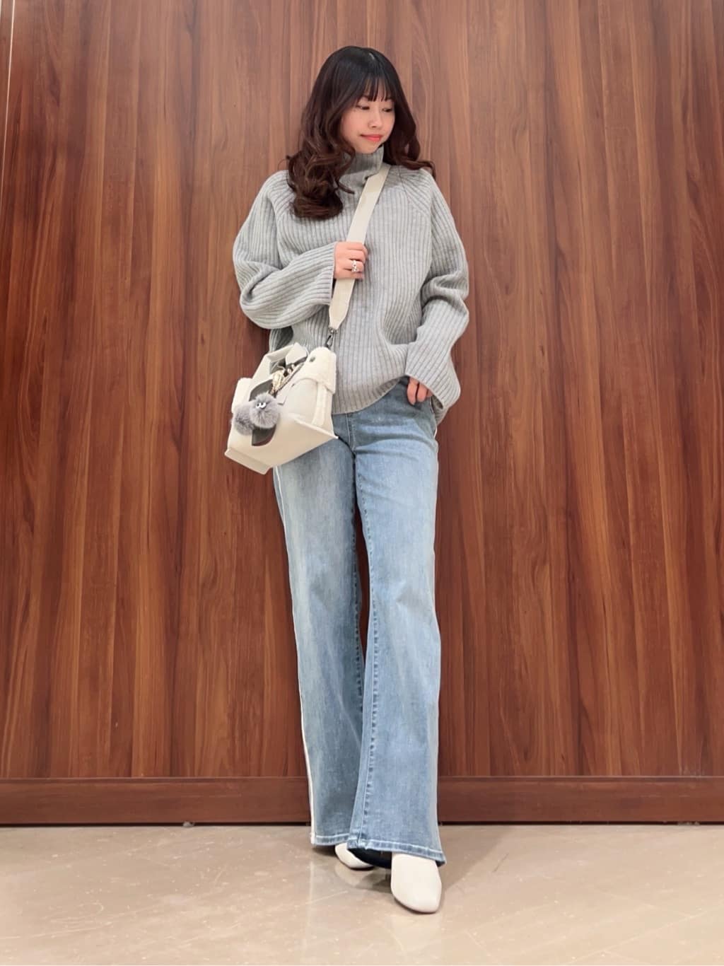Vinのコーディネートを紹介します。｜Rakuten Fashion(楽天ファッション／旧楽天ブランドアベニュー)3422479