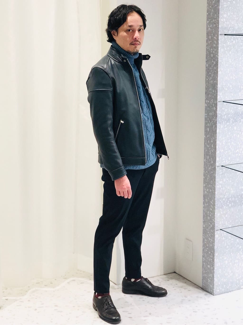 MEN'S BIGIのシングルライダースレザージャケットを使ったコーディネートを紹介します。｜Rakuten Fashion(楽天ファッション／旧楽天ブランドアベニュー)3426660